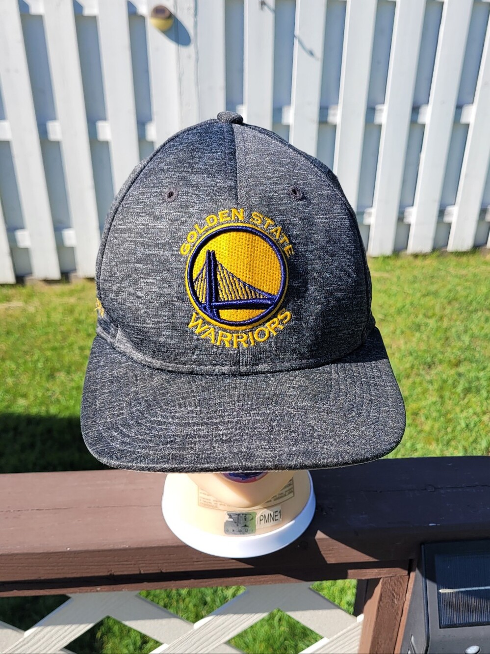 9FiftybNew Era Golden State Warriors Gray Snapback Hat with Yellow Logo